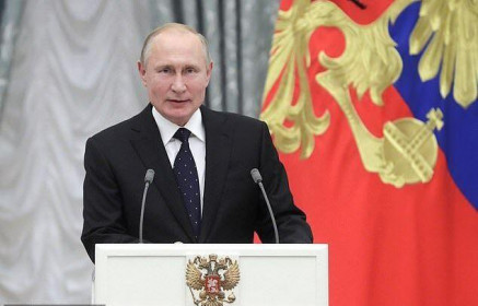 Tổng thống Putin: Nga sẽ hoàn thiện vũ khí 'chưa từng có trên thế giới bất luận mọi điều'