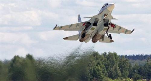 Belarus tự bỏ tiền mua Su-30SM, Nga ra vẻ "bề trên" khoe hàng "viện trợ"