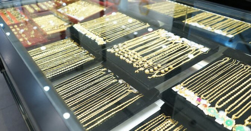 Giá vàng SJC rớt mạnh, về sát mốc 41 triệu đồng/lượng
