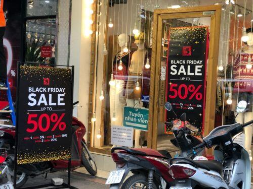 Black Friday 2019: Quảng cáo rầm rộ, mua bán đìu hiu