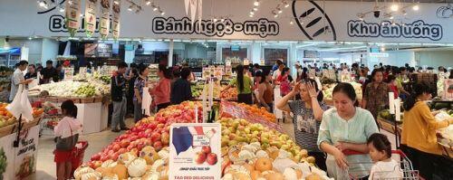 Tiểu thương 'méo mặt' vì hàng hóa ế ẩm dịp Tết Dương lịch