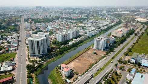 Bất động sản trước những thách thức lớn