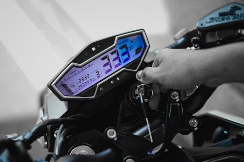 Naked bike 400 phân khối, giá 132 triệu đồng tại Việt Nam