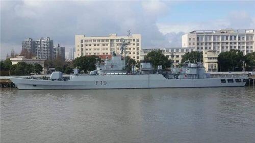 Vươn "vòi bạch tuộc", Trung Quốc bán tàu chiến "hết đát" giá rẻ cho Bangladesh