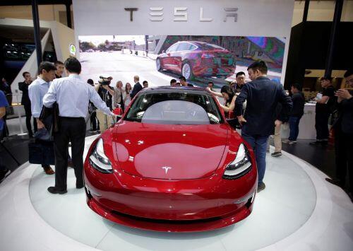 Tesla lập kỷ lục về số xe được giao hàng, giá cổ phiếu cao chưa từng thấy