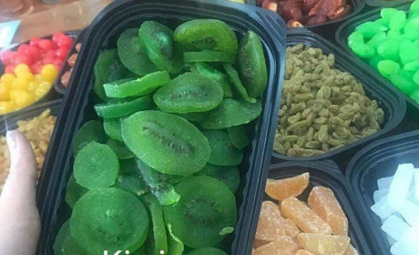 Mứt kiwi, đào giòn, xí muội, ô mai Đà Lạt trôi nổi là hàng Trung Quốc?