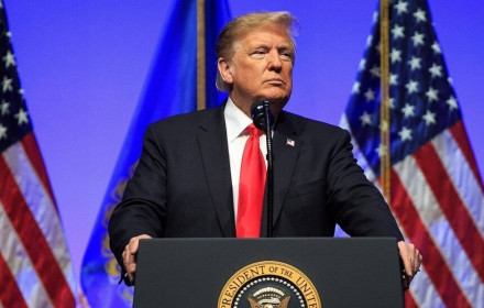 Ông Trump: Mỹ sẽ không rời khỏi Iraq cho đến khi Baghdad trả đủ tiền xây căn cứ không quân