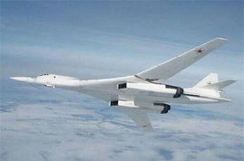 Bán "cả thế giới" nhưng vì sao Nga nhất quyết không bán "Thiên Nga Trắng" Tu-160?