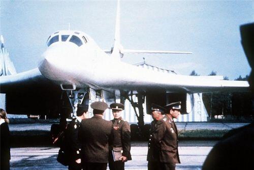 Bán "cả thế giới" nhưng vì sao Nga nhất quyết không bán "Thiên Nga Trắng" Tu-160?