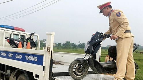 Nghị định 100: Tịch thu ô tô nếu giấy đăng ký xe bị tẩy xóa