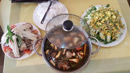 Món ngon ngày Tết: phiêu lưu vào những 'chân trời nấm'