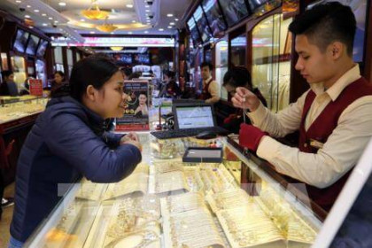Giá vàng trong nước tiếp tục "hạ nhiệt"