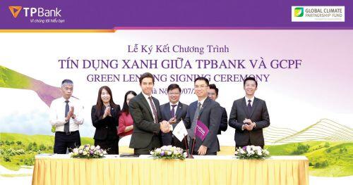 “Đòn bẩy” tín dụng xanh
