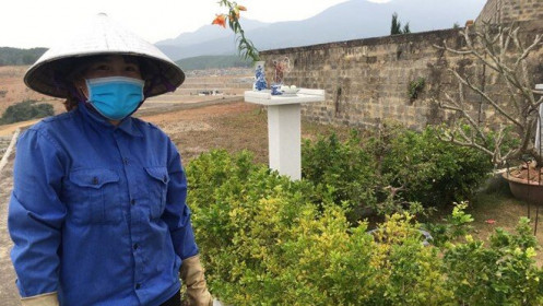 Làm việc ngày 30 Tết, lương 300 % nhưng vẫn tủi