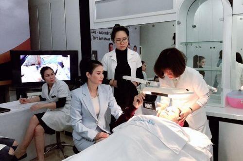 Hoa hậu Doanh nhân Trần Thị Thanh Hải: Làm kinh doanh không riêng gì năm tuổi, năm nào cũng phải tính toán sâu sắc!