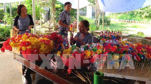 Làng hoa giấy Thanh Tiên: Tô điểm mùa Xuân xứ Huế