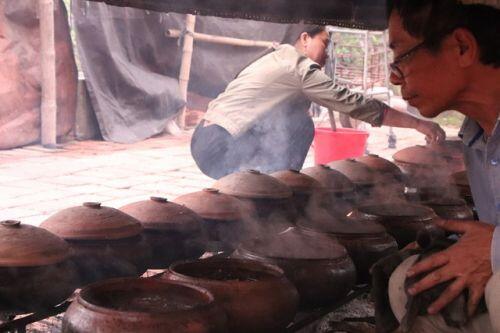 “Mục sở thị” quy trình làm ra nồi cá 1,5 triệu đồng của dân làng “Vũ Đại”