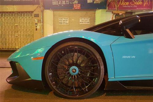 'Soi' Lamborghini Aventador SV giá hơn 30 tỷ tại Việt Nam