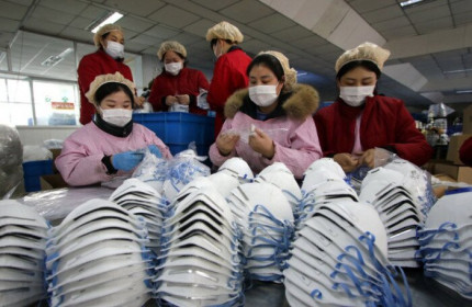 Nguyên liệu sản xuất khẩu trang của Việt Nam đang phụ thuộc vào Trung Quốc