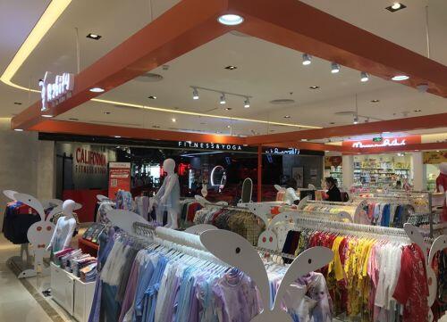 Trung tâm thương mại, khu vui chơi ở Hà Nội vắng tanh giữa dịch corona