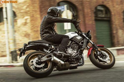 Yamaha XSR700 2020 thêm màu mới, từ 197 triệu đồng