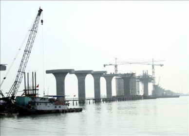 Đẩy nhanh tiến độ dự án cầu Cửa Hội