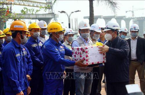 Đẩy nhanh tiến độ dự án cầu Cửa Hội
