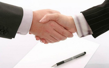 2 quỹ ngoại sang tay gần 1 triệu cp FPT