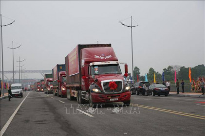 Thông quan trở lại cầu Bắc Luân II, cửa khẩu quốc tế Móng Cái
