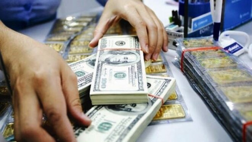 Giá vàng và USD đồng loạt tăng giá 
