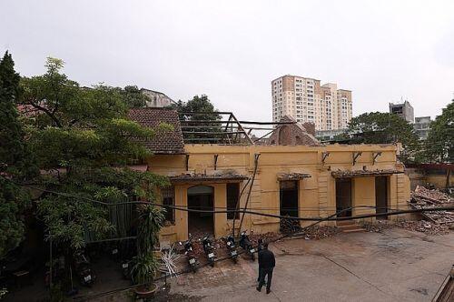 Trạm phát sóng Bạch Mai bị phá dỡ ngay trước ngày lập hồ sơ di tích