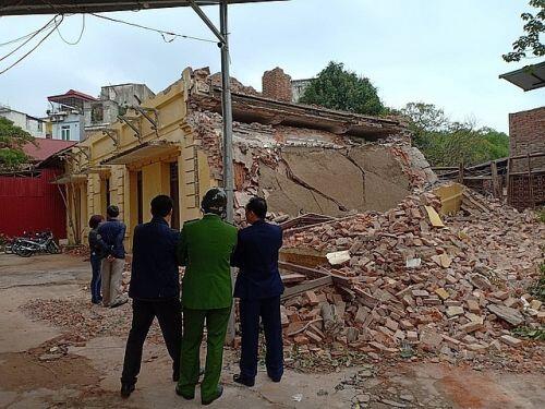 Trạm phát sóng Bạch Mai bị phá dỡ ngay trước ngày lập hồ sơ di tích