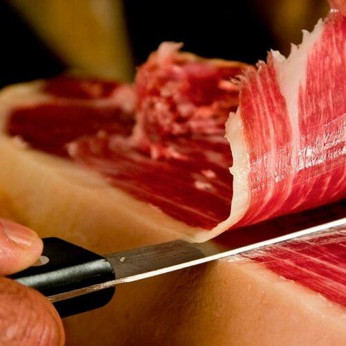 Đùi lợn đắt nhất thế giới: Hơn 100 triệu đồng/ chiếc
