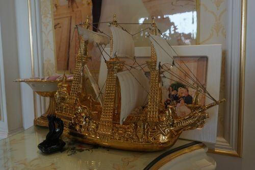 Ngôi nhà triệu đô, dát vàng 24k của đại gia 'nức tiếng' Hải Dương