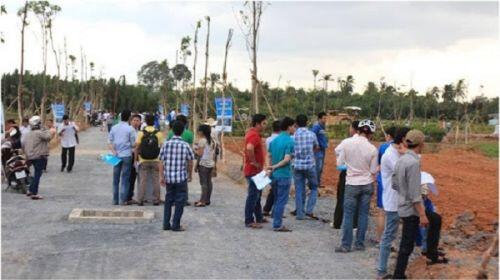 Thị trường đất nền 2020: Sốt đất cục bộ, nhà đầu tư nên cẩn trọng trong 6 – 12 tháng tới