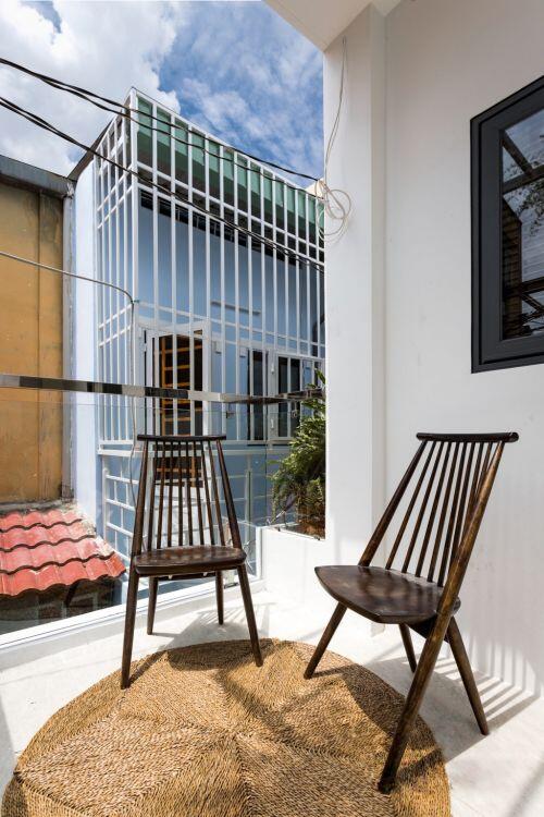 Nhà cũ hoang tàn bỗng hóa thành biệt thự với 650 triệu