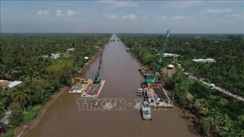 Tiền Giang đầu tư khẩn cấp hơn 7,6 tỷ đồng cho công trình chống mặn