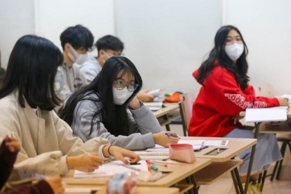 Học sinh Hà Nội nghỉ học đến hết tháng 2 vì COVID-19, đi học trở lại từ 2/3