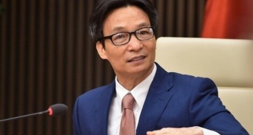 Phó thủ tướng Vũ Đức Đam chủ trì họp xem xét thời gian cho học sinh đi học trở lại