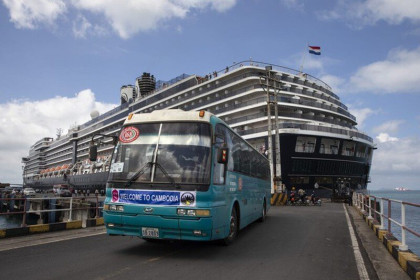 Khách tàu Westerdam âm tính Covid-19, Thủ tướng Campuchia Hun Sen nói gì?