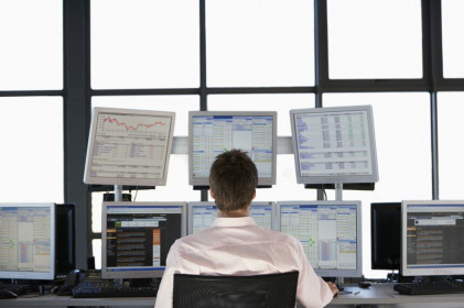 ETF nội lấn lướt quỹ ngoại