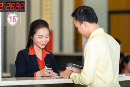 Sacombank giảm lãi suất vay tới 2%/năm phục vụ sản xuất kinh doanh