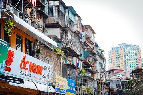 Cuộc sống chật chội trong khu tập thể “không biết sập lúc nào” ở Hà Nội