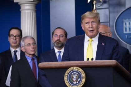 Trump giảm thuế thu nhập xuống 0% cho phần còn lại của năm