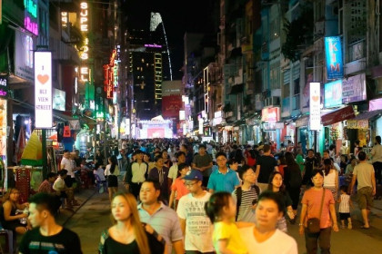 Vũ trường, quán bar… tạm đóng cửa đến hết tháng 3