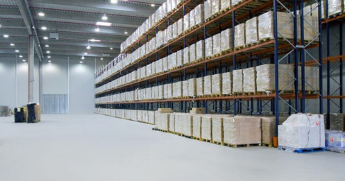 Thị trường bất động sản thời Covid-19: Nơi ế ẩm, chỗ kiếm bộn tiền?