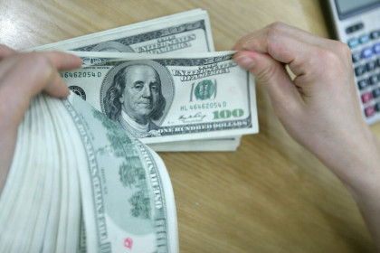 Giá USD ‘bùng’ tăng mạnh