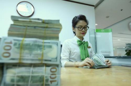 Giá USD hôm nay 19/3 tăng mạnh