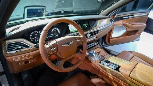 Genesis G90 2020 có giá 3,5 tỷ đồng