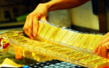 Giá vàng thế giới tiếp tục giảm, vàng SJC ngược chiều tăng mạnh